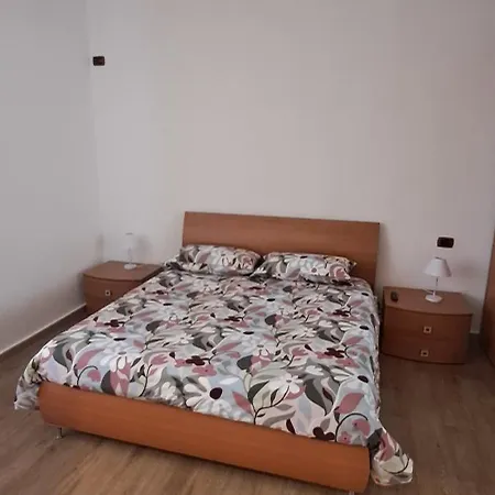 Alex's House Apartman